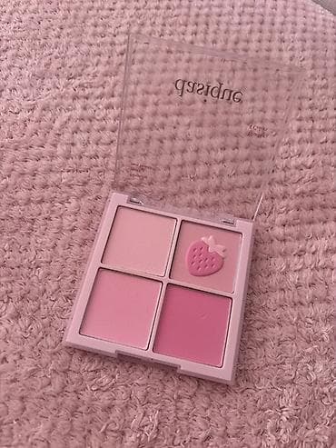 косметичку: Палетка румян Dasique Blending Mood Cheek, оттенок 06 Berry Smoothie — 2