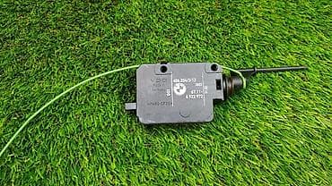 e65: Активатор замка крышки бензобака BMW E65 E66 Номер 6 923 972 Состояние — 4