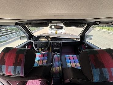 bvd e2: Mercedes-Benz 190: 1992 г., 1.8 л, Механика, Бензин, Седан — 6