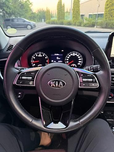 Продажа авто: Kia Seltos: 2020 г., 1.6 л, Автомат, Бензин, Кроссовер — 8