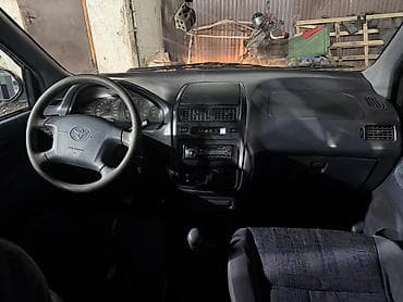 camry 2010: Toyota Picnic: 1997 г., 2 л, Механика, Бензин, Минивэн — 6