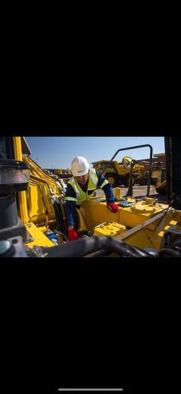 работа в эмиратах: Срочно требуются мастера по спец.технике Оплата труда хорошая график — 1