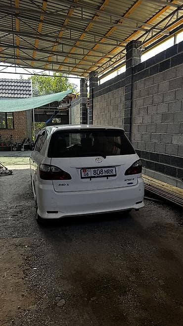 one stop: Toyota Ipsum: 2003 г., 2.4 л, Бензин, Минивэн — 7