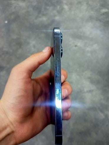 apple 13 pro: IPhone 13 Pro, Sierra Blue — 4