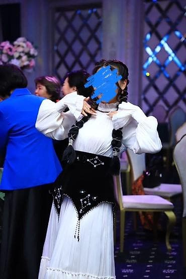 Национальный костюм, Женский, 44, 46 (M) at lalafo.kg Национальный костюм, Женский, 44, 46 (M)