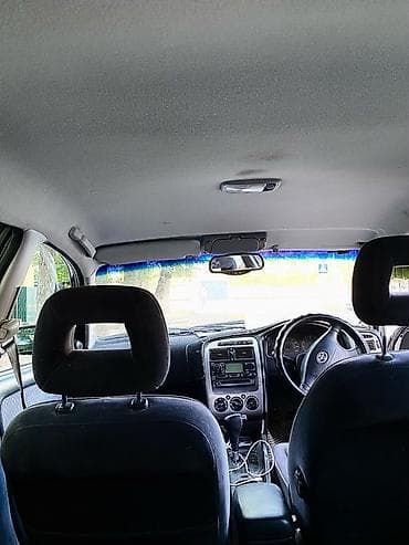 Toyota Avensis: 2002 г., 1.8 л, Автомат, Бензин, Лифтбек — 4