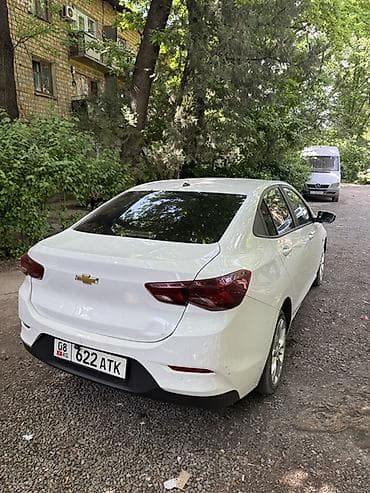 Продажа авто: Chevrolet Onix: 2020 г., 1 л, Автомат, Бензин, Седан — 4
