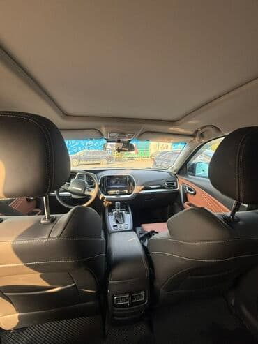 дорожный каток: Продается срочно надёжная машина Jetour x70 — 8