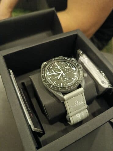 сколько стоят настоящие командирские часы: Omega x Swatch MoonSwatch Speedmaster – наручные часы-хронограф - — 1