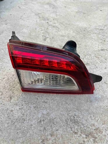 б у запчасти для телефонов: Крышка багажника Subaru, 2018 г., Б/у, Оригинал — 4