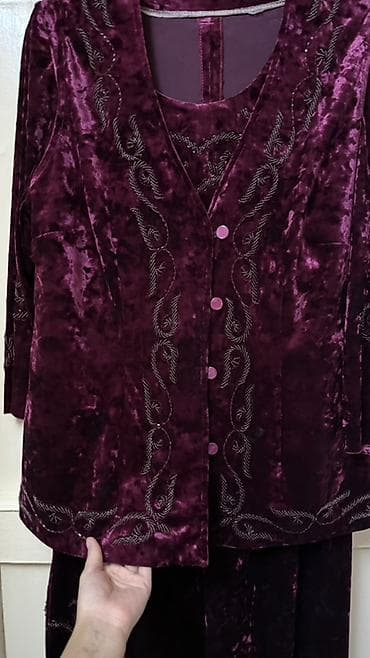бархатные пиджаки женские: Вечерний комплект из велюра цвета спелой сливы. РУЧНАЯ РАБОТА Состав — 4
