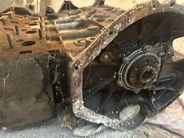 ом 647: Дизельный Mercedes-Benz 2.2 л, Б/у — 5