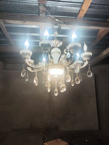 люстры бишкек дёшево: Люстра потолочная почти новая . Новый стоит 18000. Отдам за пол цены — 5