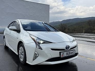 Toyota Prius: 2016 г., 1.8 л, Вариатор, Гибрид, Лифтбек