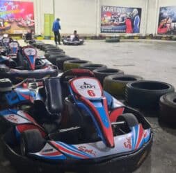 купить картинг в бишкеке: Картинг клуб продаёт карты 8шт, электрические 2шт. Карты с двигателем — 1