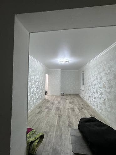 сдаю 3 комнаты: 1 комната, 35 м², 1 этаж, Евроремонт — 2