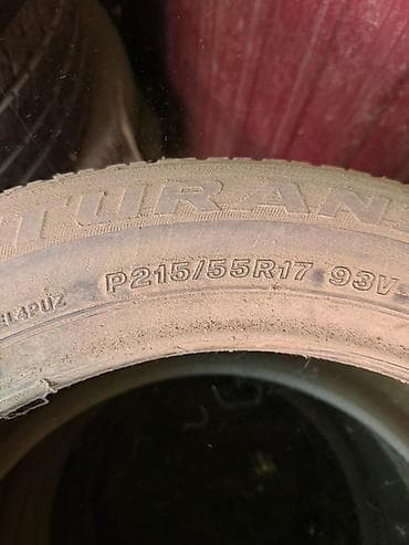 резиновый крошка: Шины 215 / 55 / R 17, Лето, Комплект, Легковые, Bridgestone — 1