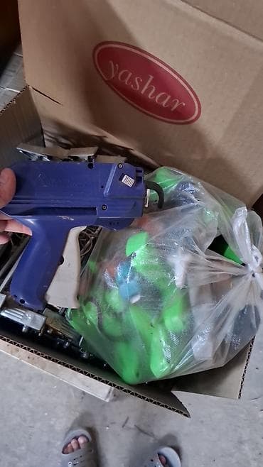 Манекены: Оборудование и аксессуары для магазина одежды/клавишной торговли В — 4