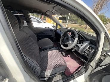initial d: Honda Fit: 2002 г., 1.3 л, Автомат, Бензин, Хэтчбэк — 2