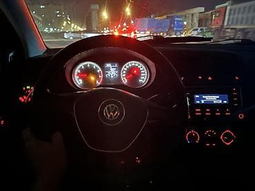 ка 5 2018: Volkswagen Polo: 2016 г., Механика, Бензин, Седан — 3