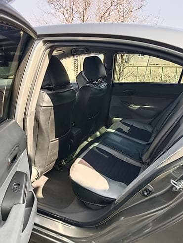 civic: Honda Civic: 2007 г., 1.8 л, Автомат, Бензин, Седан — 4