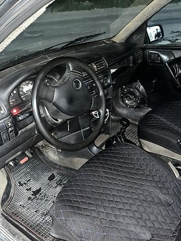 опел: Opel Vectra: 1991 г., 1.6 л, Механика, Бензин, Седан — 2