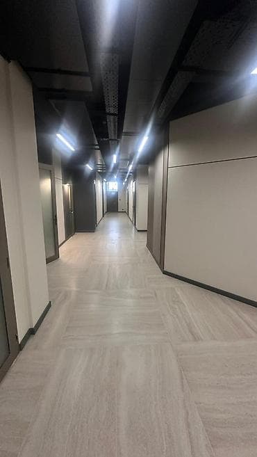 первый линия: Аренда офисов, 54 м², В бизнес центре, 1 линия — 3