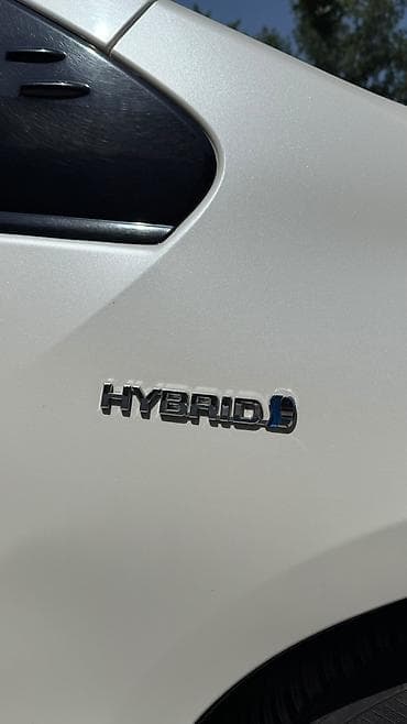тоёта приус: Toyota Prius: 2020 г., 1.8 л, Автомат, Гибрид, Хэтчбэк — 3