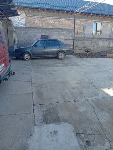 Volkswagen Jetta: 1991 г., 1.8 л, Механика, Бензин, Седан