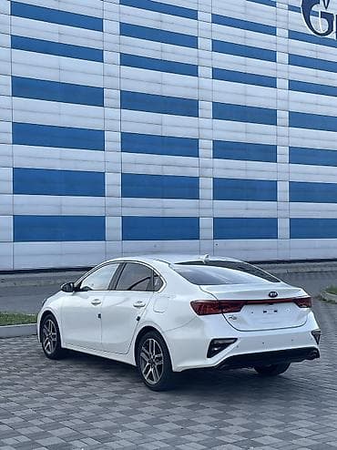 deepal so7: Kia K3: 2019 г., 1.6 л, Бензин, Хэтчбэк — 8