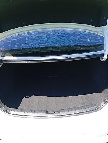 продаю subaru: Hyundai Avante: 2018 г., 1.6 л, Автомат, Бензин, Седан — 4