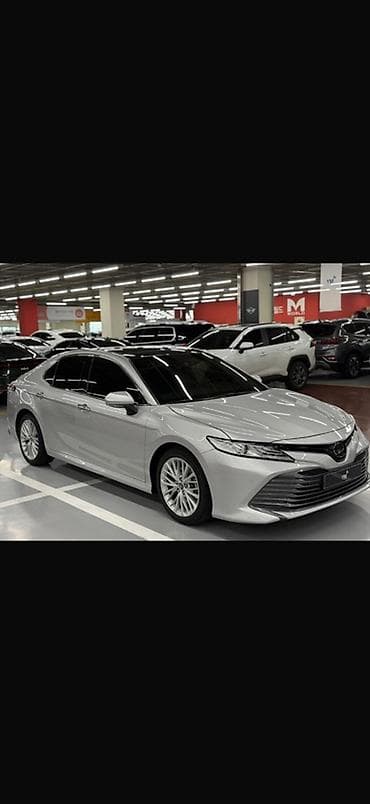 Toyota Camry: 2019 г., 2.5 л, Автомат, Бензин, Седан — 2