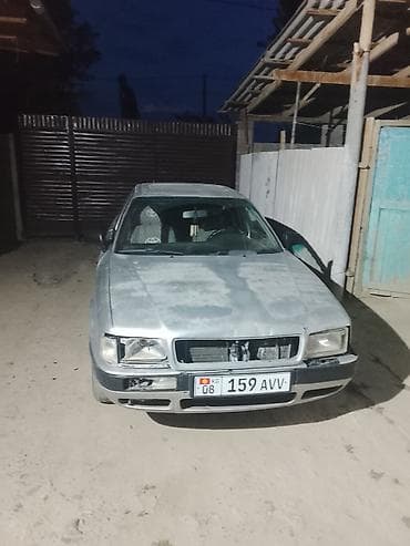 глазки на авто: Audi 80: 1992 г., Седан — 1