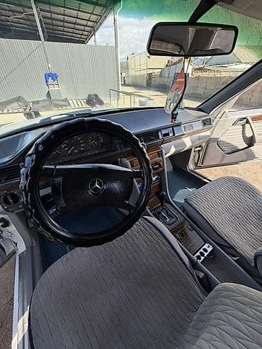 купить w210 e55 amg: Mercedes-Benz W124: 1990 г., 0.2 л, Автомат, Бензин, Седан — 3