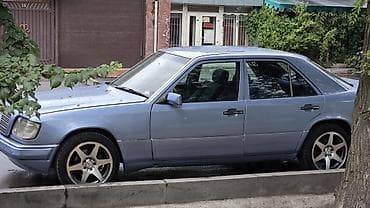 Mercedes-Benz W124: 1993 г., 2.8 л, Автомат, Бензин, Седан — 4