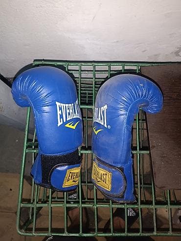 подводный фонарь: Боксерские перчатки Everlast, синие. состояние как новое - — 3