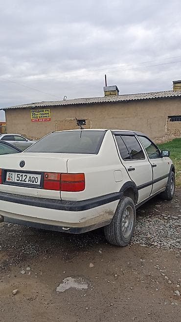 на вента: Volkswagen Vento: 1994 г., Ручные, Седан — 6