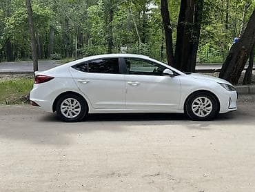 танк бу: Hyundai Elantra: 2019 г., 2 л, Автомат, Бензин, Седан — 7