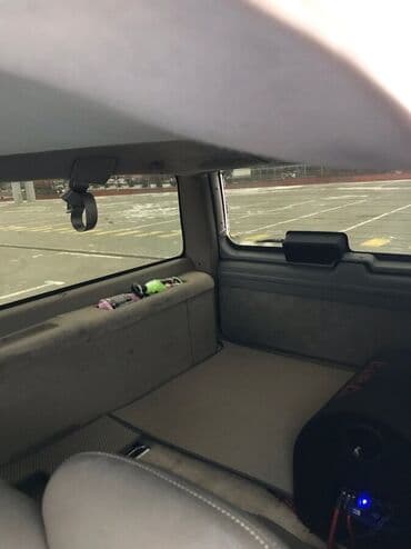 Шкафы для трансформатора: Chevrolet Suburban: 2000 г., 5.7 л, Автомат, Газ, Внедорожник — 5