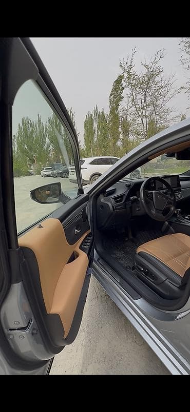 es 300 h: Lexus ES: 2023 г. — 7