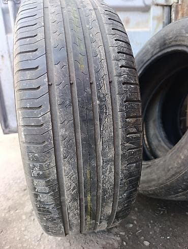 шаговый: Шины 235 / 55 / R 19, Лето, Б/у, 1 шт, Внедорожные (АТ/МТ), Continental — 1