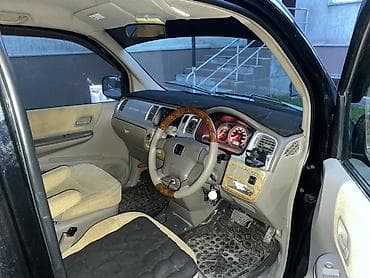 step vagon: Honda Stepwgn: 2002 г., Автомат, Бензин, Минивэн — 2