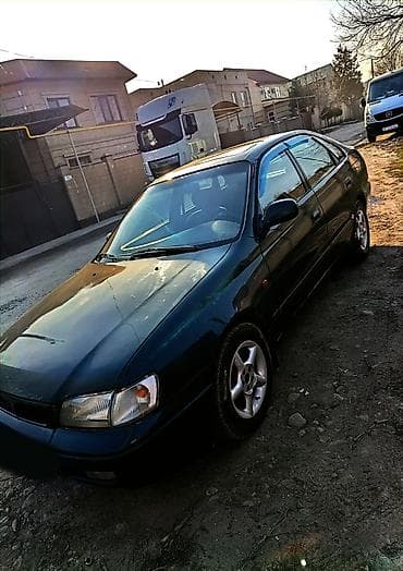люк: Toyota Carina E: 1997 г., 1.6 л, Механика, Бензин, Хэтчбэк — 2