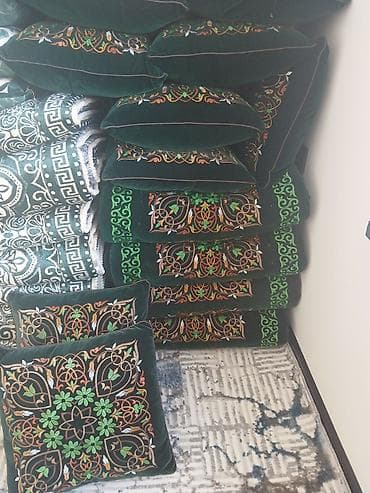 bed sheet: ЖЕР ТОШОК Б/У 3000 сом 4 шт - Материал: плотный бархат насыщенного — 2