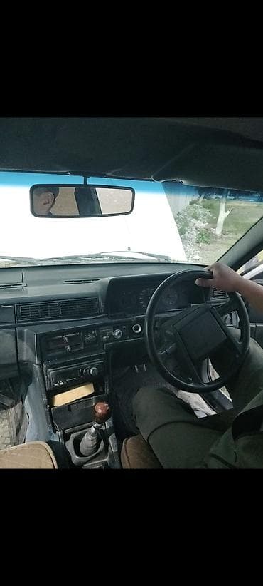 Volvo: Volvo 740: 1985 г., 2.5 л, Механика, Бензин, Седан — 7