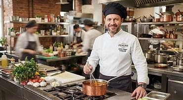 Требуется шеф повар национальной и европейской кухни с опытом работы at lalafo.kg Требуется шеф повар национальной и европейской кухни с опытом работы