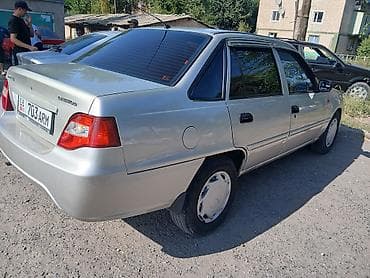 рекстон авто: Daewoo Nexia: 2009 г., 1.6 л, Кол менен иштөөчү, Бензин, Седан — 4