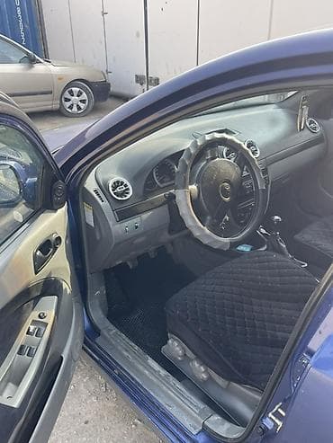 дейву: Daewoo Lacetti: 2004 г., 1.5 л, Ручные, Бензин, Хэтчбэк — 2