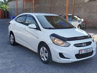 roewe ei5: Hyundai Solaris: 2013 г., 1.4 л, Механика, Бензин, Седан — 2