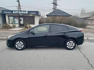 prius v: Toyota Prius: 2016 г., 1.8 л, Гибрид, Хэтчбэк — 1